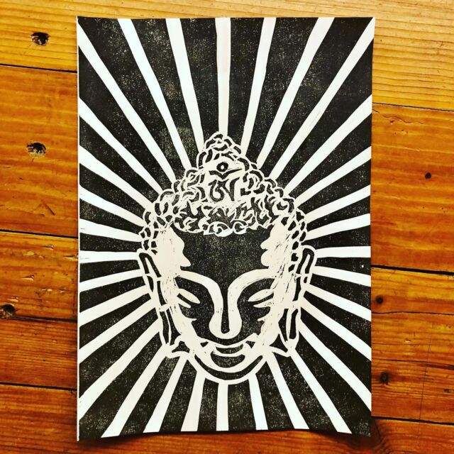 Buddha is my teacher since many years. His sutras and peaceful words are always a shelter for me. 

I made this linoleum print as a form of respect and worship. Size is A4. Prints are available on Paper or cloth. Instead of black, I can do different colors. DM for price and details. 

#buddhalove #myteacher #buddhism #shelter #lifecoach #worshipart #linoleum #linocut #print #linoldruck #availableart #madeinzurich